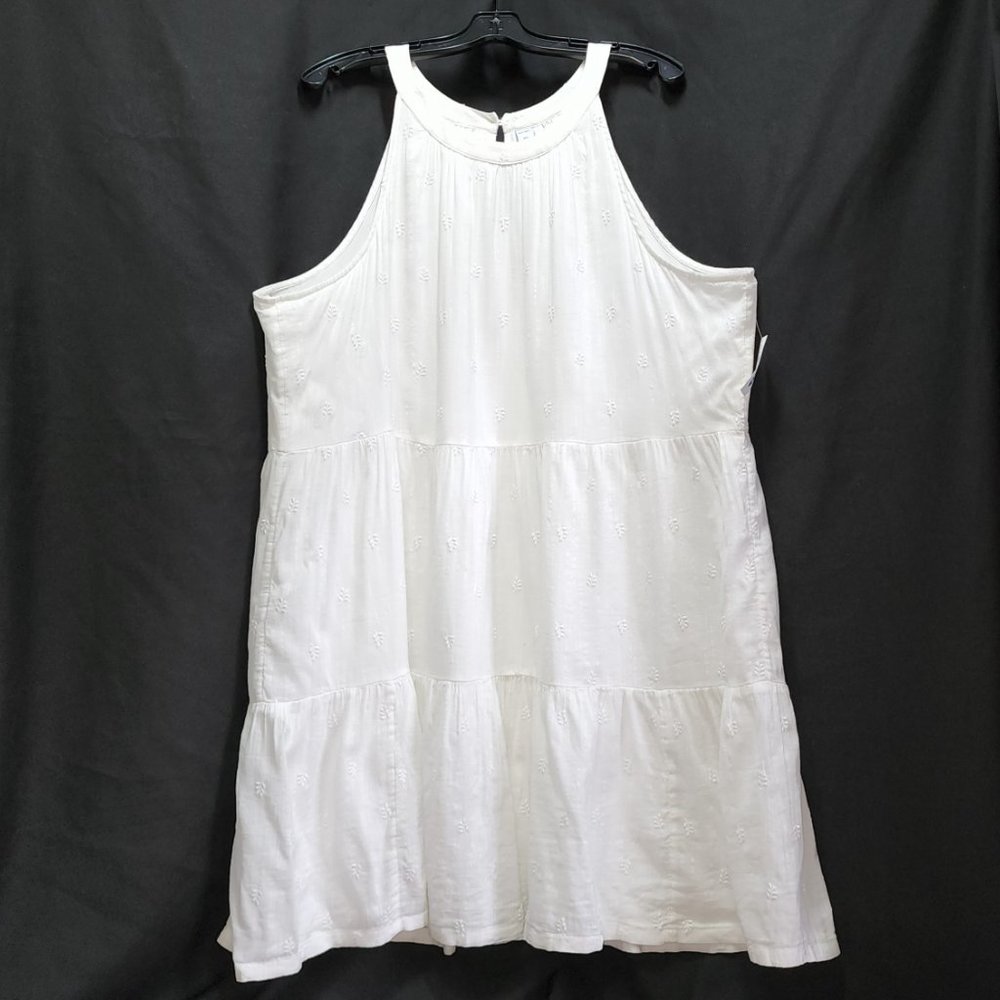 New with Tags Beautiful Old Navy White Eyelet sleeveless dress Size XXL